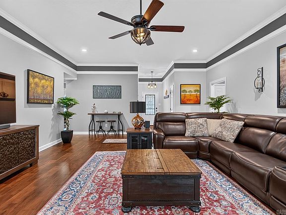 2nd image of 409 S Shady Ln