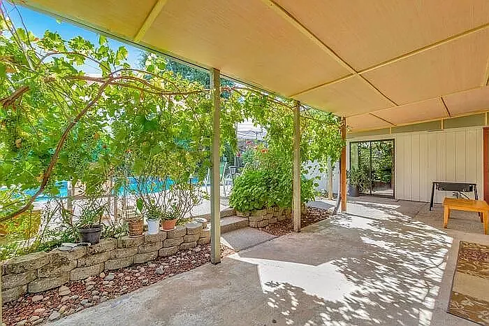 Building Photo - 7024 Allenwood Ct