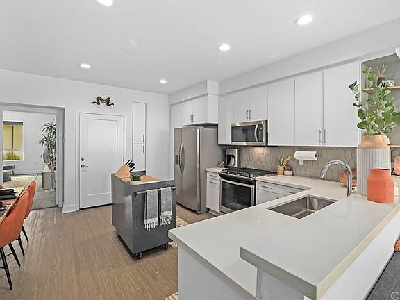 5th image of 118 S Avenue 50 Unit 204