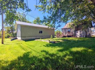 1002 N 7th Ave, Iron River, MI 49935