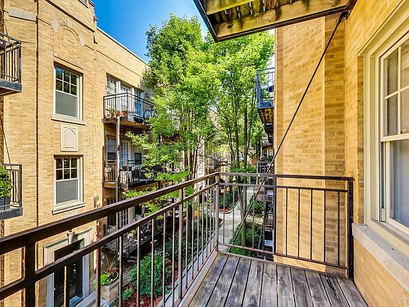 2nd image of 2237 N Lincoln Ave APT 2A