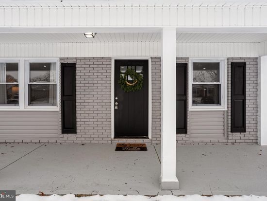 16 Exton Ln, Willingboro, NJ 08046