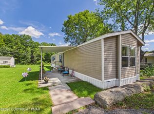 15 Clifton Manor Dr, Clifton Township, PA 18424