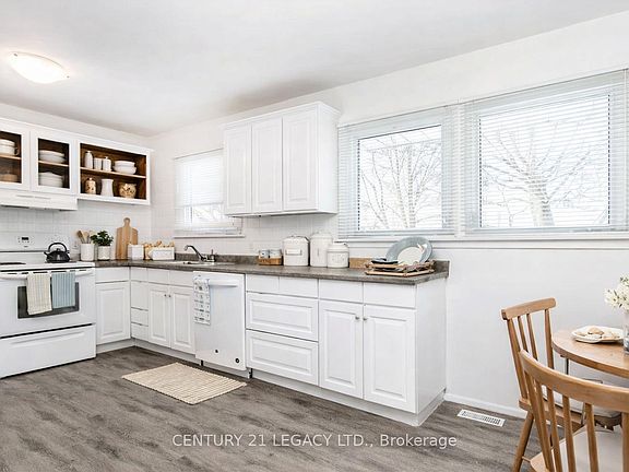 2nd image of 62 Woodelm Dr