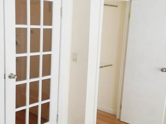 4th image of 71 Pineapple St APT 1D