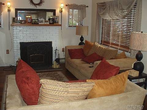4th image of 311 Bedell St