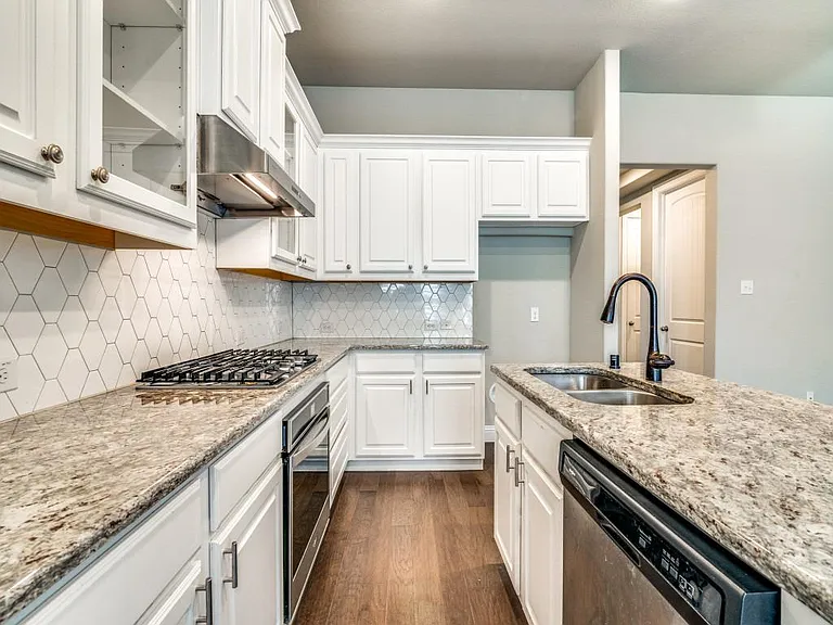 2156 Bailey St — Photo 11