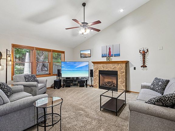 4th image of 6398 Everest Dr