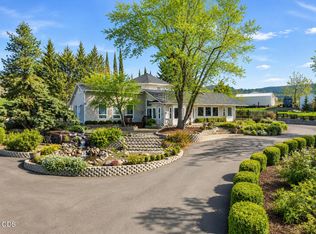 4935 Cherry Ln, Medford, OR 97504