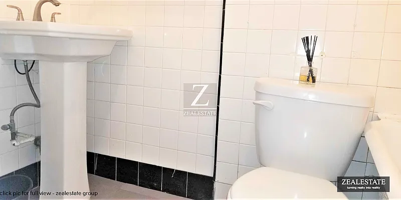 Rented by ZealEstate Group Inc | media 27