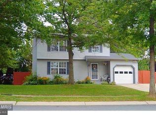 2894 Gladnor Rd, Pasadena, MD 21122