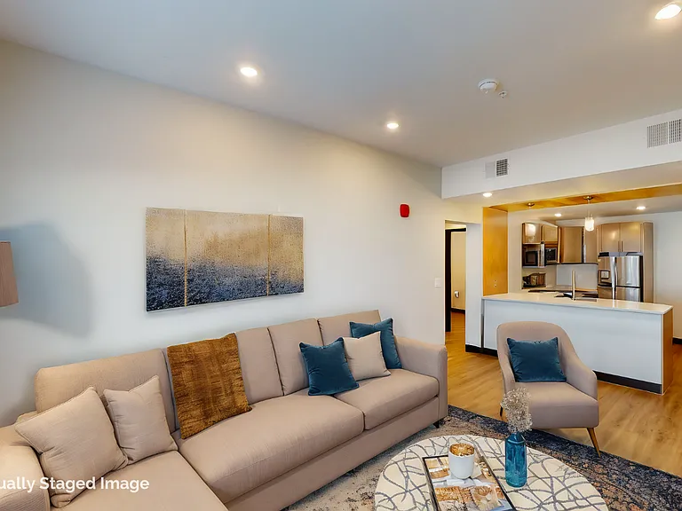 3200 Jaffa Garden Way — Photo 11