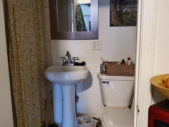 3rd image of 1868 S Blue Island Ave #2R