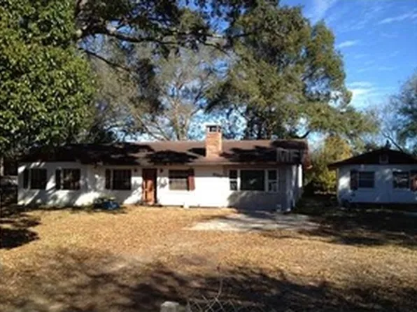 21115 Peckham Ave, Mount Dora, FL 32757