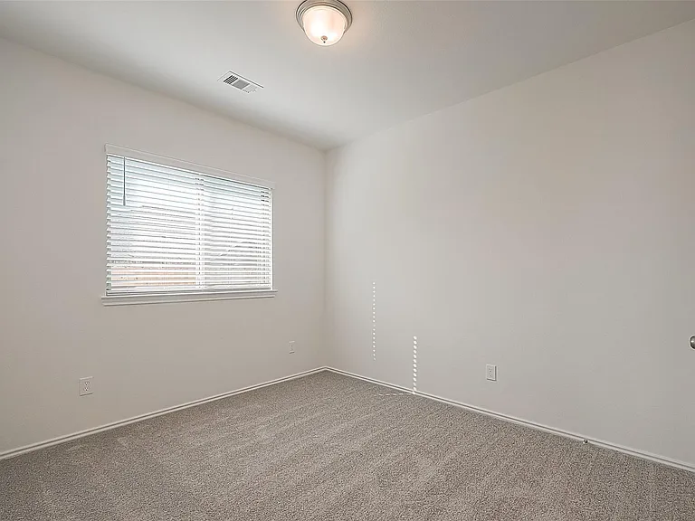 1303 Munson Valley Rd — Photo 32