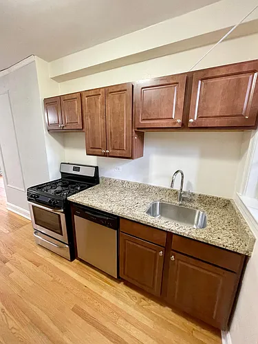 1635 W Fargo Ave #2B Photo 1
