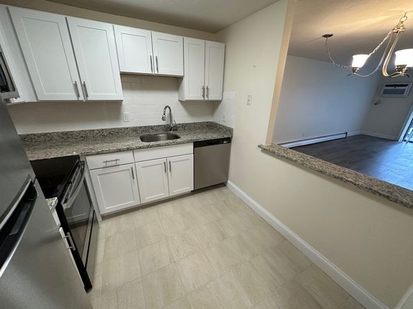 24 Whites Ave APT 36
