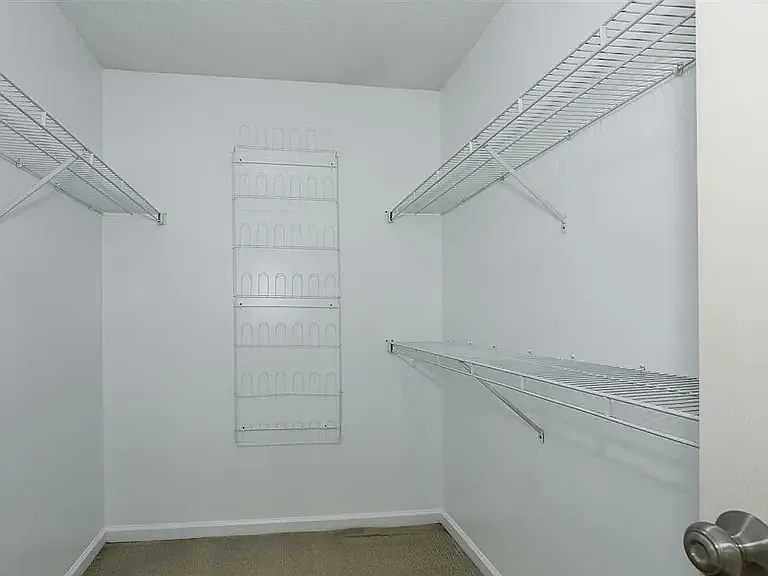 2907 Pointewest Dr — Photo 6