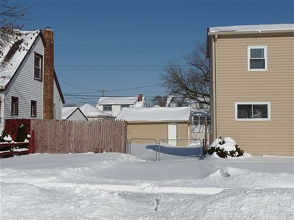 Circular driveway and garage