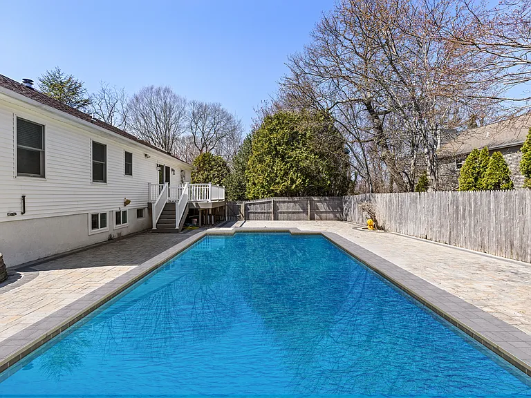 52 Summit Dr — Photo 22