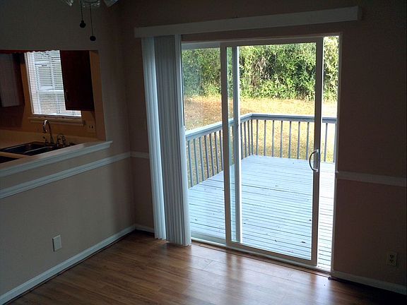 Dining room - deck