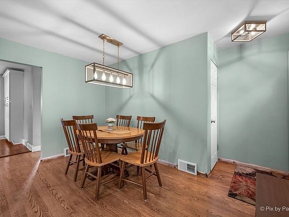 5th image of 157 S Rosedale Ave