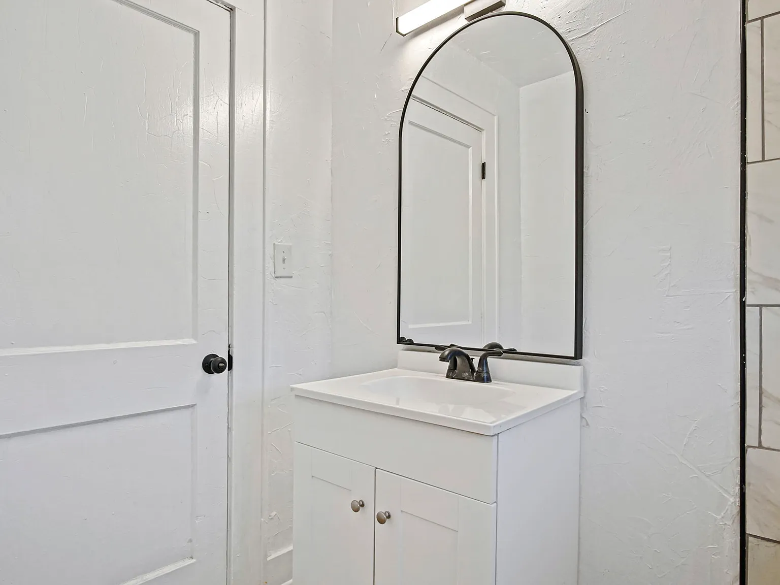 1524 Northeast 8th Street - 1 — Photo 4