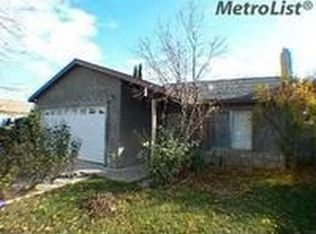634 Periwinkle Dr, Patterson, CA 95363