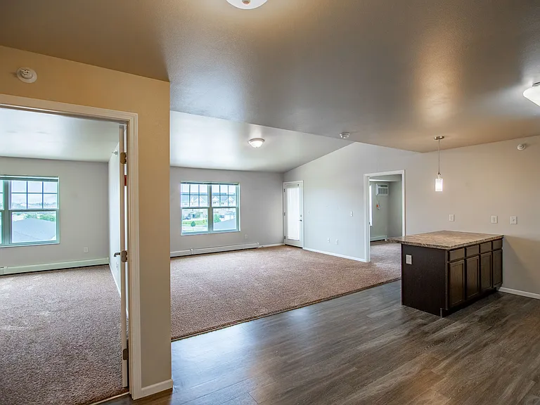 Creekside at Osgood Apartments — Photo 12