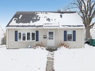 560 Beckman Dr, Kankakee, IL 60901