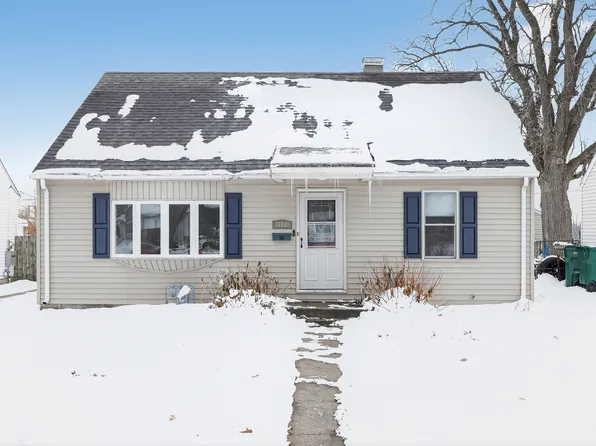 560 Beckman Dr, Kankakee, IL 60901
