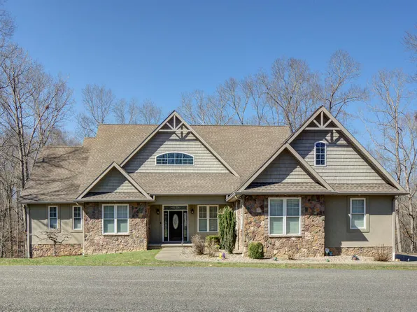 81 Pier Ln, Murray, KY 42071