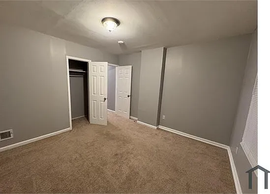 800 E Starr Ave — Photo 11