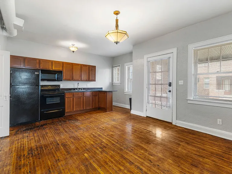 Historic Audubon Court — Photo 41
