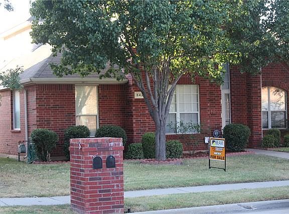2nd image of 542 Continental Dr