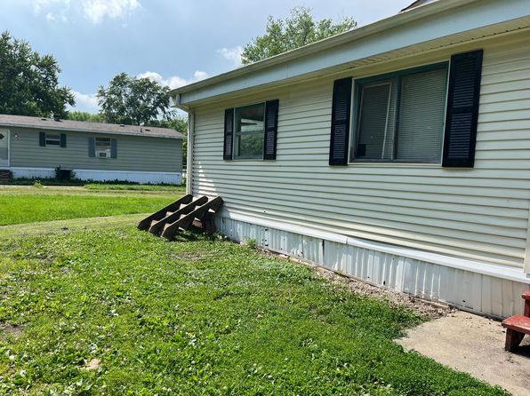 200 N Pine St TRAILER 12