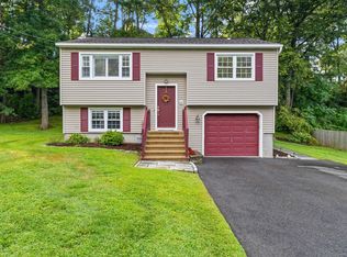 19 Trolley Bridge Rd, Shelton, CT 06484