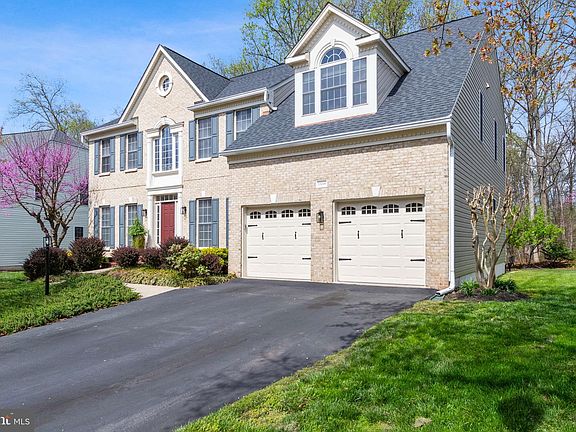 5th image of 15199 Windy Hollow Cir