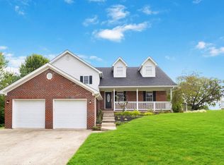 319 General Smith Dr, Richmond, KY 40475