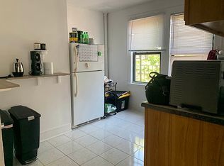 20-43 32nd St #3, Astoria, NY 11105