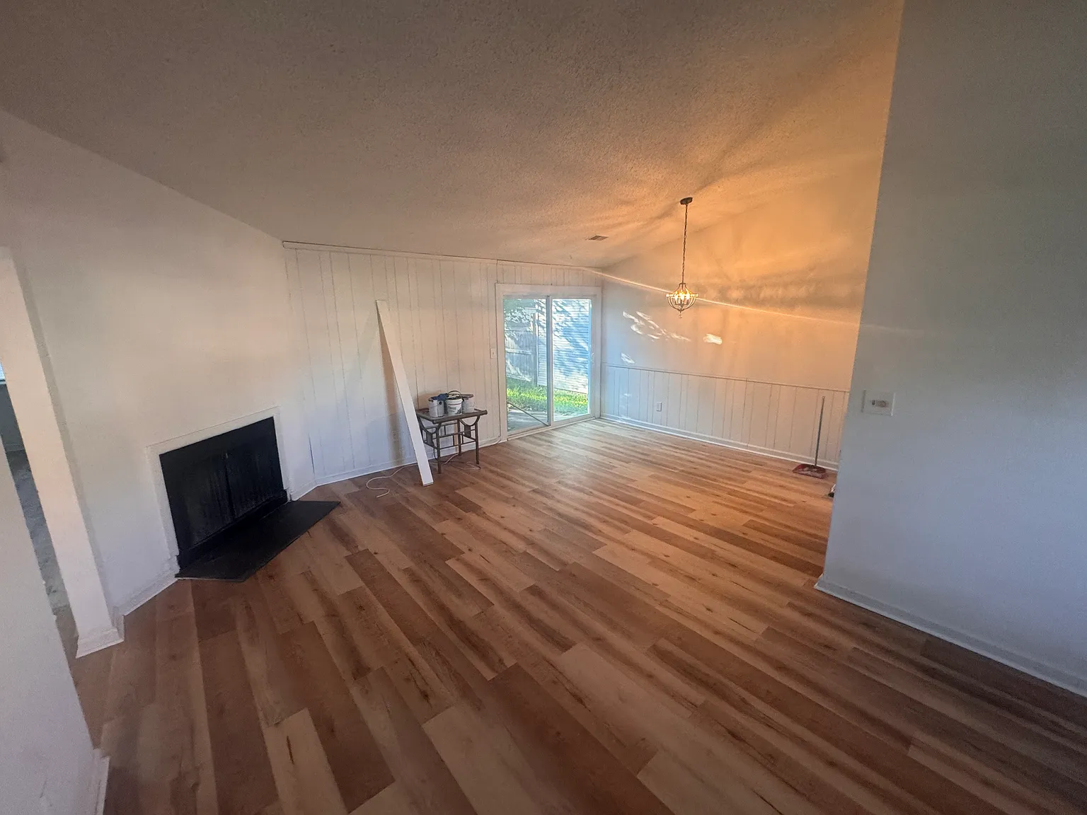 3 bed, 1165 sqft, $1,795 — Photo 2