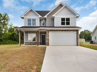 324 Larkspur Dr SW, Calhoun, GA 30701