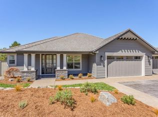 5603 Autumn Park Dr, Medford, OR 97504
