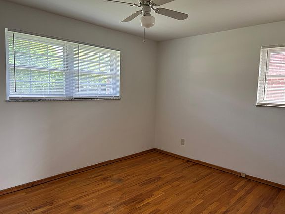 5th image of 1019 Taman Ct
