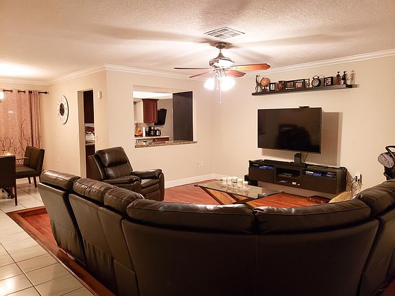3rd image of 11861 NW 30th Pl