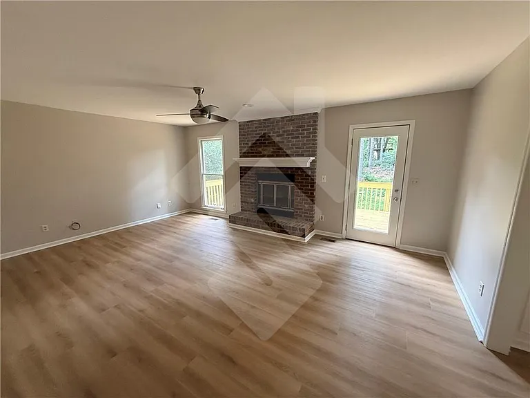 2890 Brookcliff Ln — Photo 14
