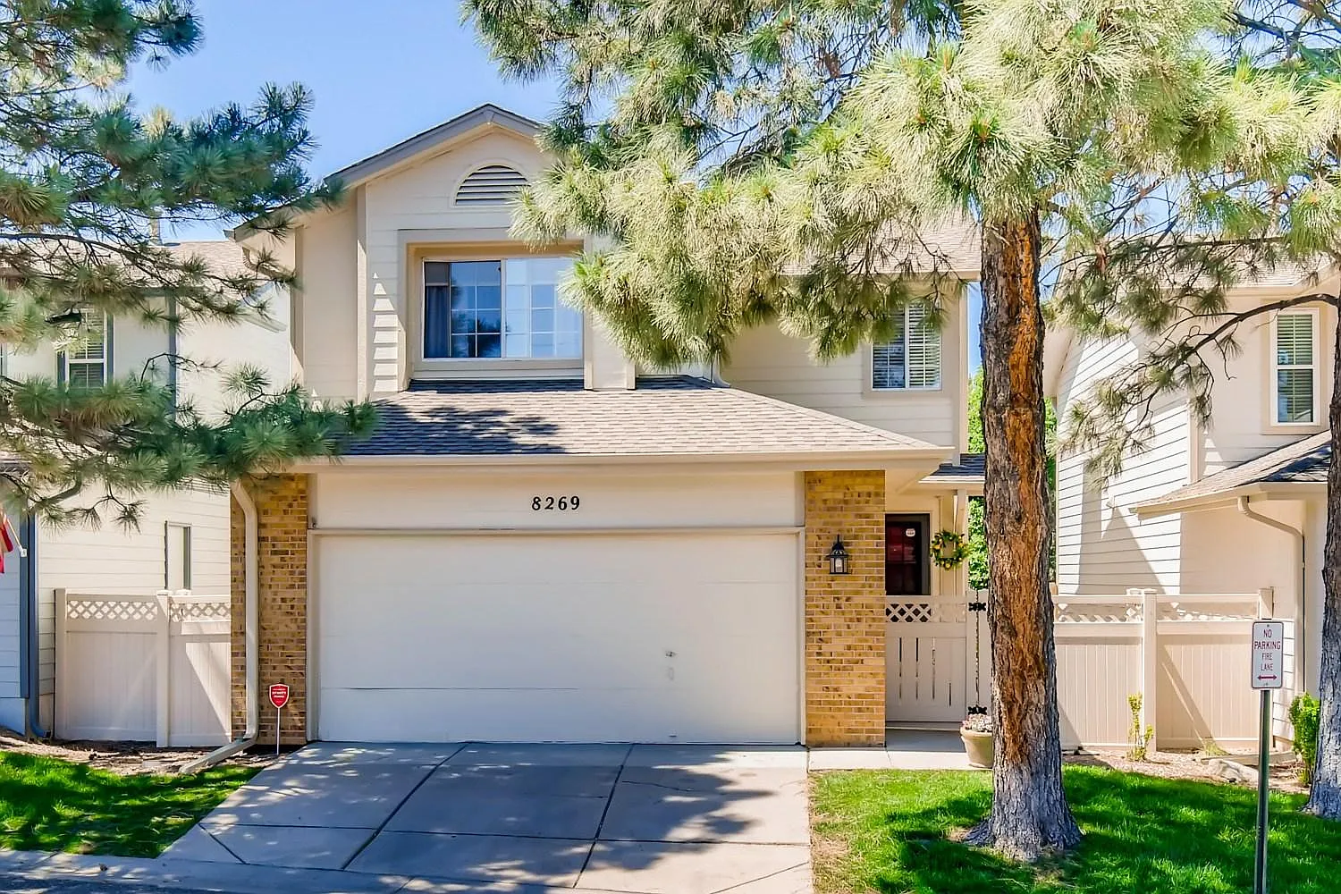 8269 S Gaylord Cir — Photo 1