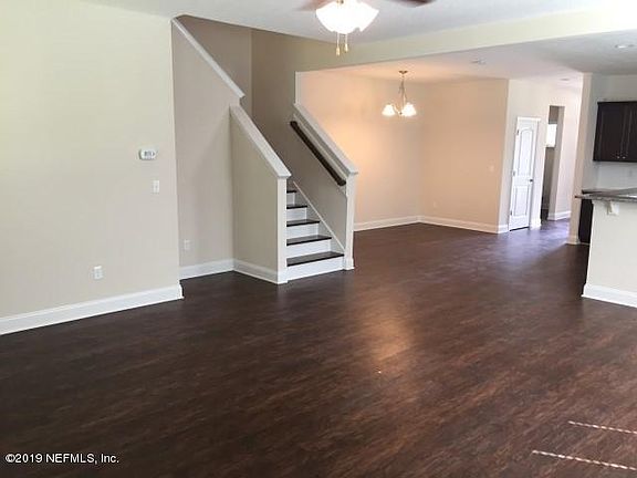 4th image of 704 Merriwood Ln
