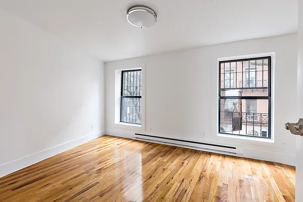 Rented by Compass | media 9