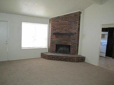 3rd image of 2733 Town North Dr